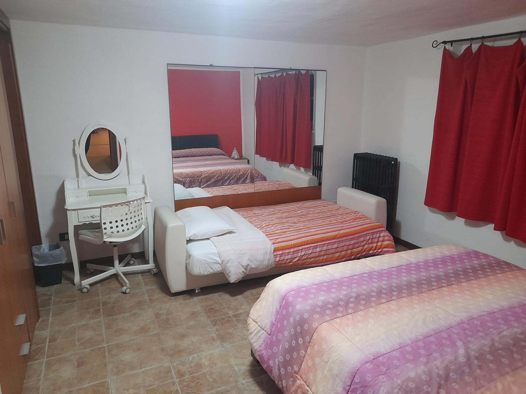 Love Nest Parma Ngoại thất bức ảnh